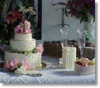 Lake cruise wedding cake